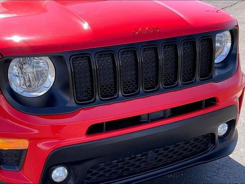 Used 2022 Jeep Renegade Latitude w/ Convenience Group AWD/4WD image 31