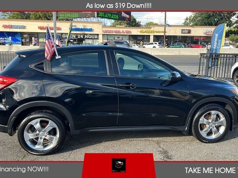 Used 2016 Honda HR-V LX image 6