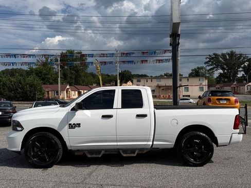 Used 2019 RAM 1500 Express w/ Express Value Package AWD/4WD image 2