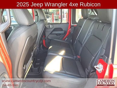 New 2025 Jeep Wrangler Unlimited Rubicon 4xe w/ Convenience Group AWD/4WD image 13