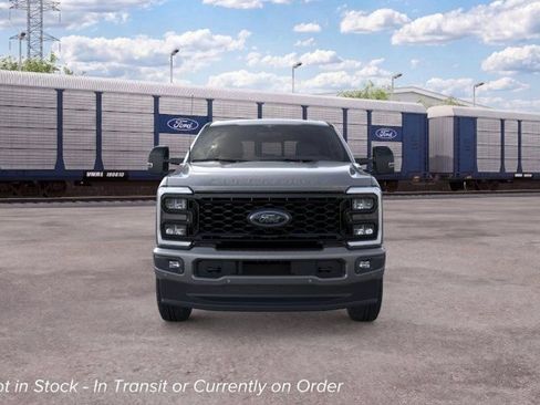 New 2026 Ford F250 Lariat w/ Black Appearance Package AWD/4WD image 7