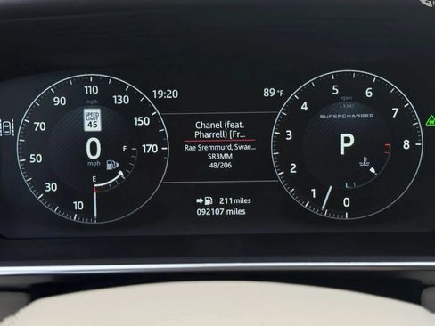 Used 2017 Land Rover Range Rover Supercharged AWD/4WD image 14