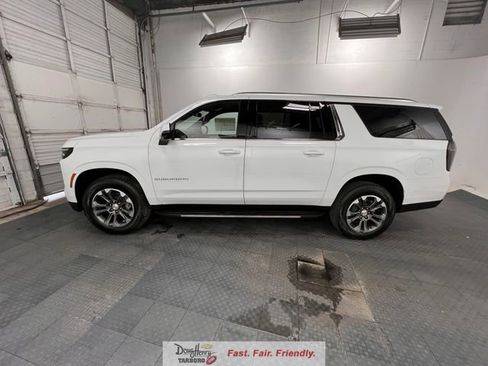 New 2026 Chevrolet Suburban LT w/ Comfort Package AWD/4WD image 5