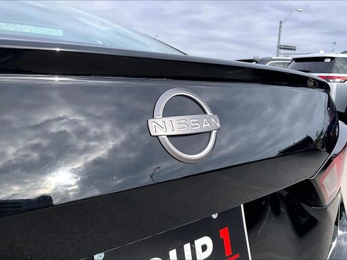 Used 2025 Nissan Altima 2.5 SV image 31