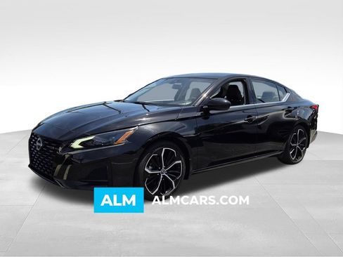 Used 2025 Nissan Altima 2.5 SR FWD image 1