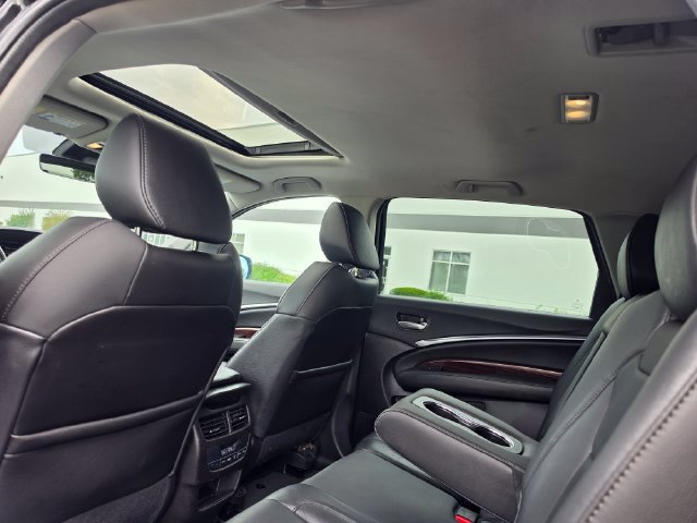 Used 2016 Acura MDX w/ Technology Package AWD/4WD image 28