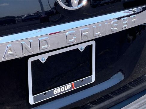 Used 2013 Toyota Land Cruiser AWD/4WD image 31