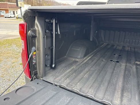 Used 2023 Chevrolet Silverado 2500 High Country w/ Z71 Off-Road Package image 11