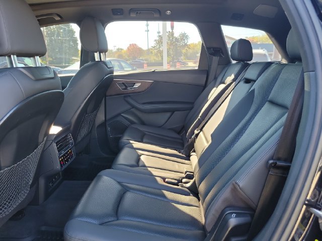 Used 2021 Audi Q7 3.0T Prestige AWD/4WD image 13