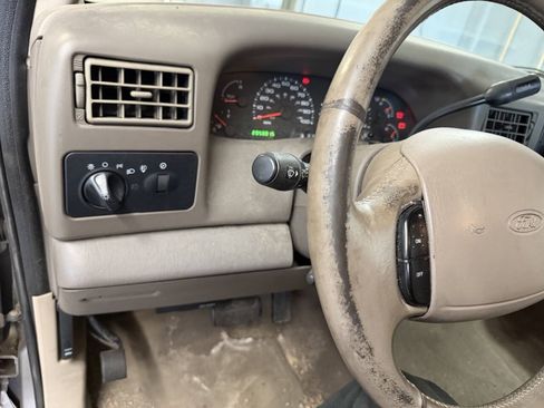 Used 2002 Ford F250 4x4 SuperCab Super Duty image 32