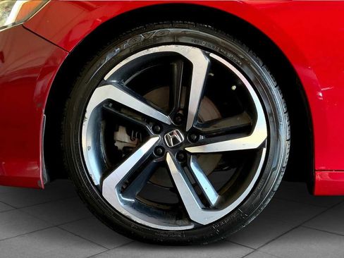 Used 2018 Honda Accord Sport image 10