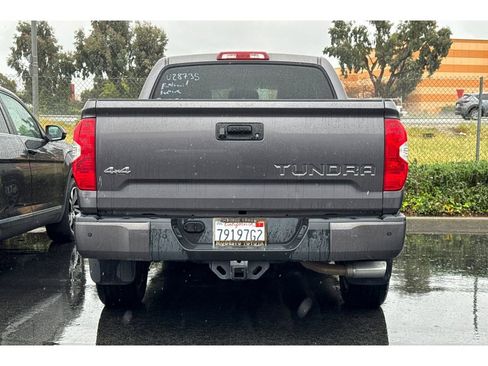Used 2017 Toyota Tundra Platinum image 4
