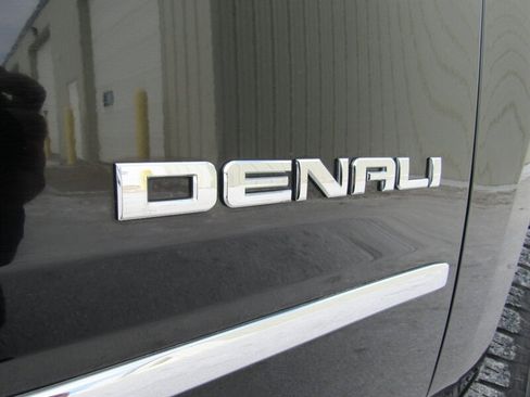 Used 2015 GMC Yukon Denali w/ Open Road Package image 10