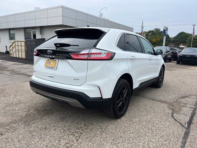 Certified 2024 Ford Edge SEL w/ Convenience Package AWD/4WD image 4