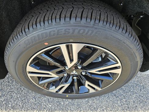 New 2026 Mitsubishi Eclipse Cross image 11