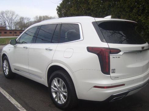 Used 2023 Cadillac XT6 Luxury AWD/4WD image 6