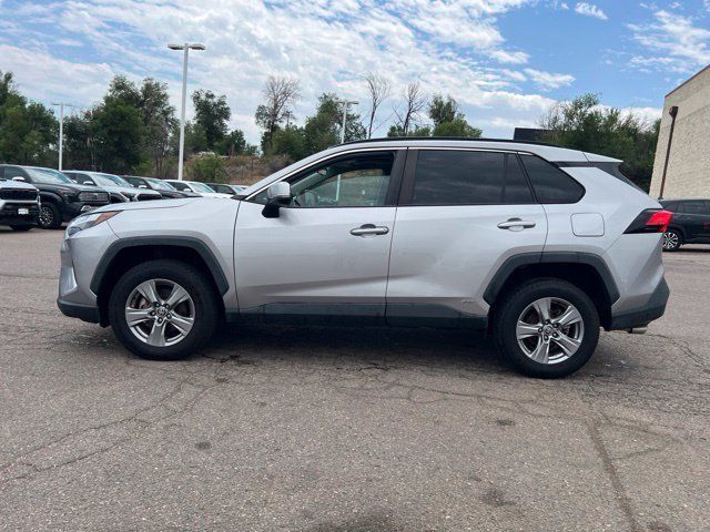 Used 2022 Toyota RAV4 XLE w/ Convenience Package AWD/4WD image 2