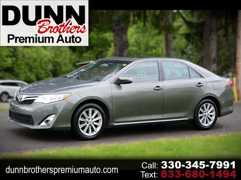 Used 2014 Toyota Camry XLE FWD image 1