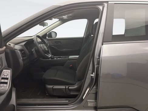 Used 2023 Nissan Rogue S AWD/4WD image 8