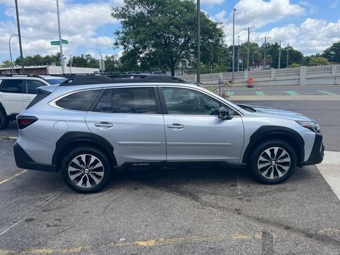 Certified 2024 Subaru Outback Limited AWD/4WD image 4