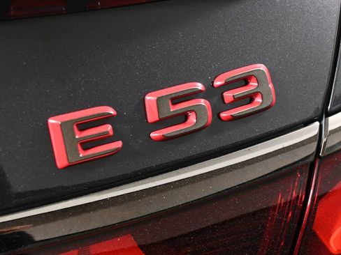 New 2026 Mercedes-Benz E 53 AMG e 4MATIC Sedan image 37