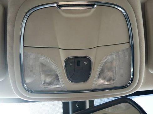 Used 2016 Jeep Cherokee Latitude image 21