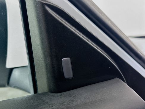 Used 2024 Nissan Sentra SV image 16