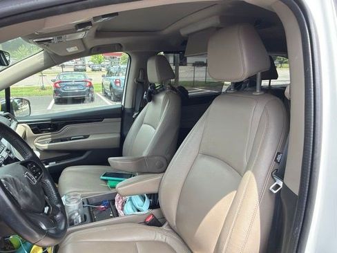 Used 2022 Honda Odyssey Touring image 14