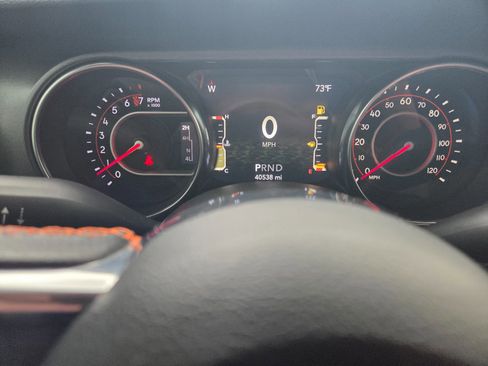 Used 2021 Jeep Gladiator Mojave w/ Cold Weather Group image 13