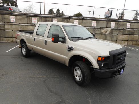 Used 2009 Ford F250 XL image 3