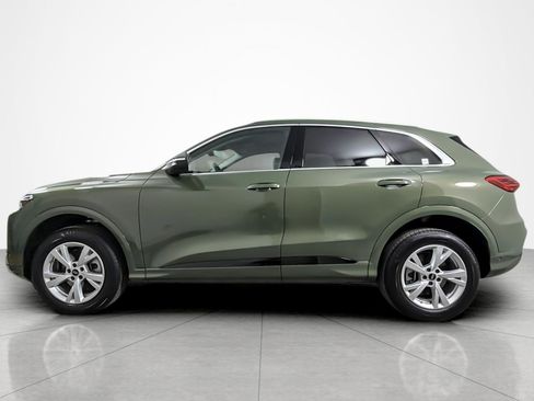 Used 2025 Audi Q5 Premium w/ Convenience Package AWD/4WD image 2