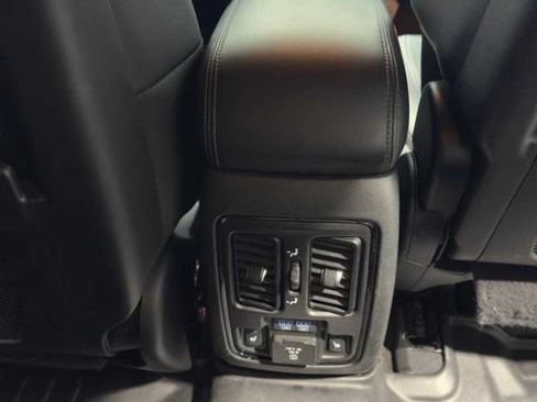 Used 2021 Dodge Durango GT RWD image 18