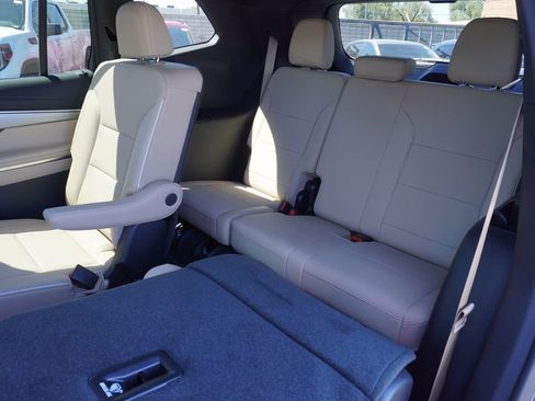 New 2026 Buick Enclave Preferred w/ Power Package FWD image 10