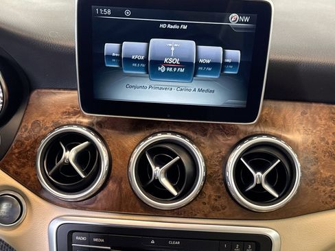 Used 2016 Mercedes-Benz GLA 250 image 15