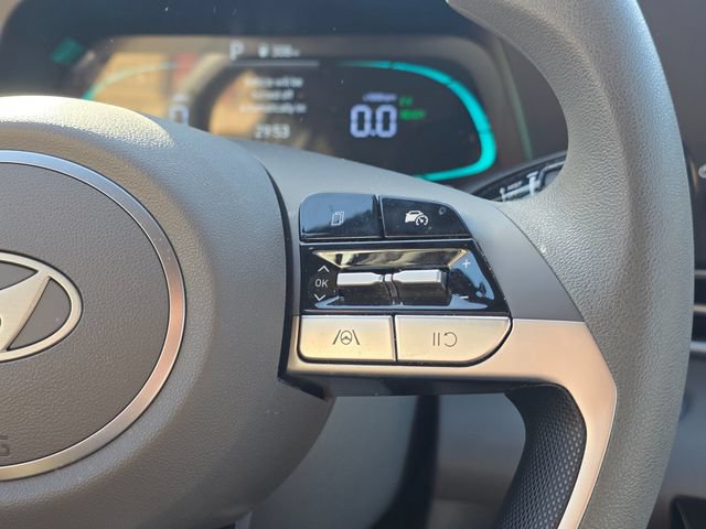 Certified 2025 Hyundai Elantra Hybrid FWD image 26