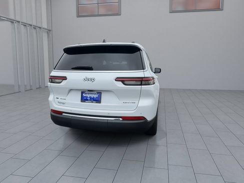 Used 2021 Jeep Grand Cherokee L Limited AWD/4WD image 7