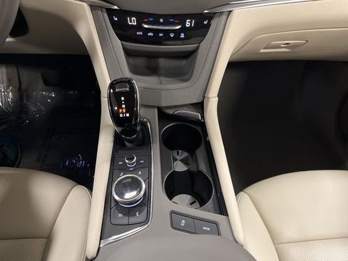 Certified 2023 Cadillac XT5 Premium Luxury image 23