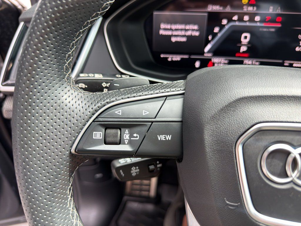 Used 2025 Audi SQ5 Premium Plus AWD/4WD image 24