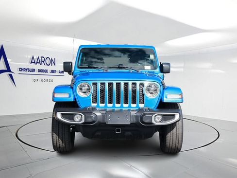 Used 2021 Jeep Wrangler Unlimited Sahara w/ Cold Weather Group AWD/4WD image 4