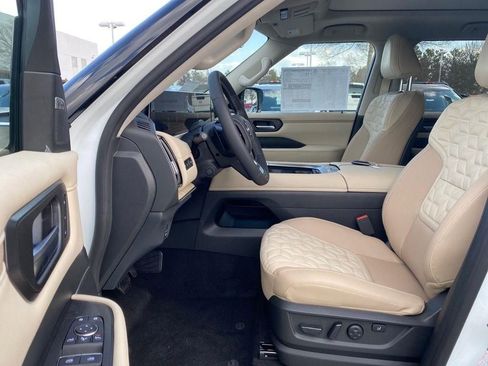 New 2025 Nissan Armada Platinum Reserve w/ Convenience Package image 21