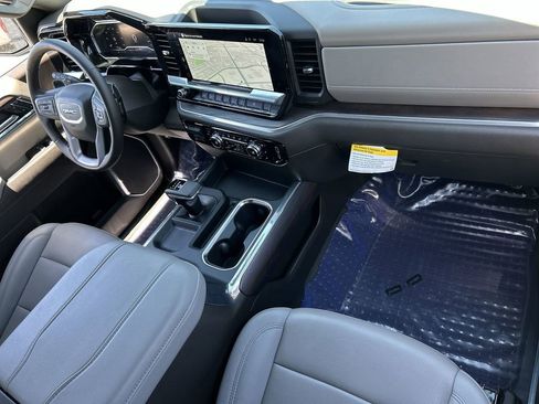 Used 2025 GMC Sierra 1500 SLT w/ SLT Premium Plus Package image 28