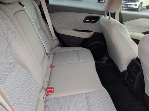 Used 2023 Nissan Rogue SV AWD/4WD image 11