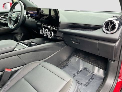 Used 2024 Chevrolet Blazer EV LT image 27