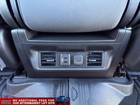 Used 2020 GMC Sierra 1500 Elevation w/ Elevation Value Package image 31