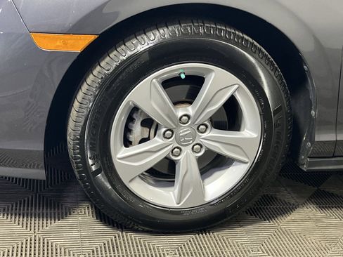 Used 2019 Honda Odyssey EX-L image 12