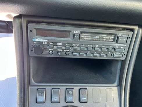 Used 1988 Porsche 944 Coupe image 13