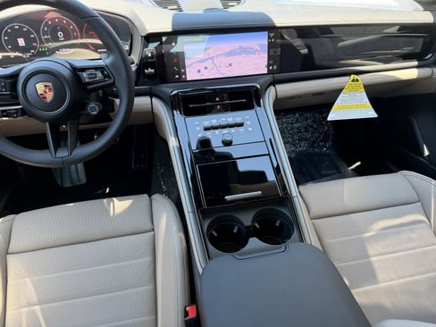 New 2026 Porsche Panamera 4 AWD/4WD image 18