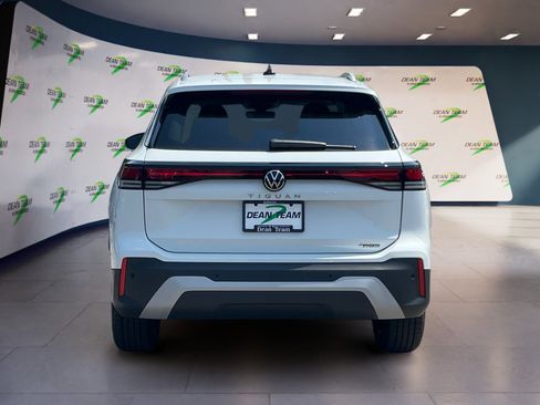 New 2025 Volkswagen Tiguan S AWD/4WD image 5
