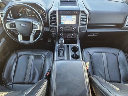 Used 2019 Ford F150 Platinum w/ Equipment Group 701A Luxury image 31