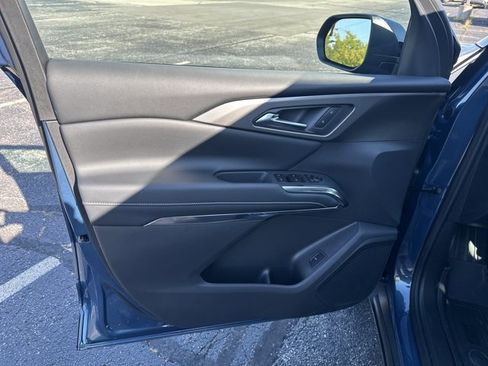 New 2026 Chevrolet Traverse LT w/ Sun and Wheel Package image 10